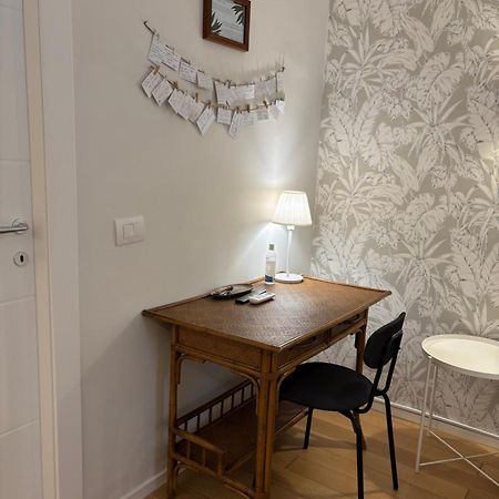 Room24 R Bari Esterno foto