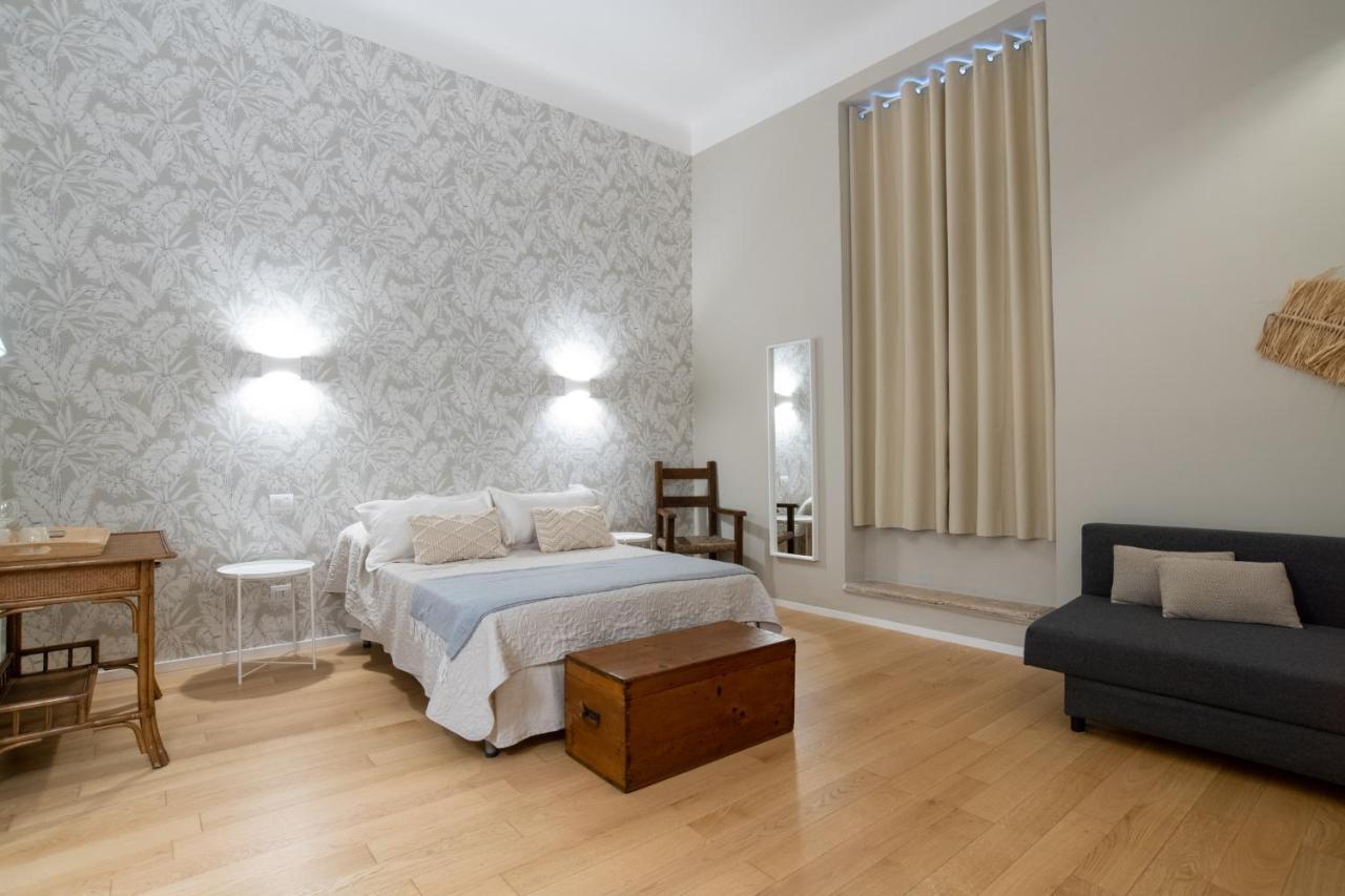 Room24 R Bari Esterno foto
